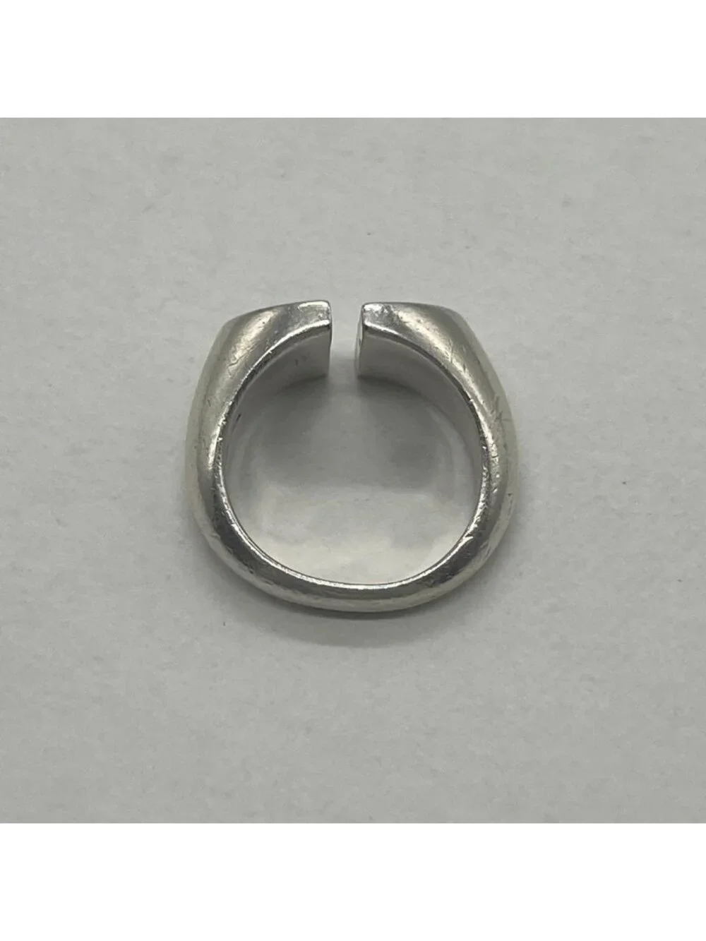 Gucci GG Motif Signet Ring